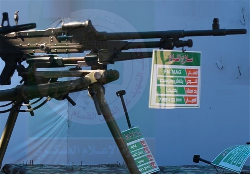 برپایی نمایشگاه سلاح‌های گردان‌های قسام در غزه +تصویر