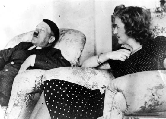 ادولف هیتلر و همسر آدولف هیتلر اوا براون