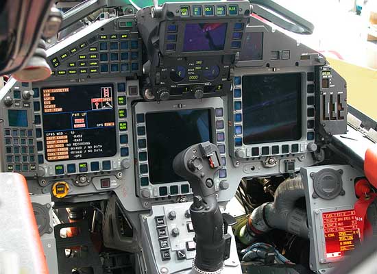 کاکپیت کابین خلبان جنگنده 