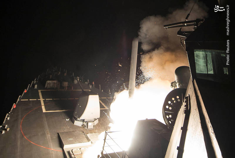 ناوشکن آمریکایی در مدیترانه در حال موشک‌باران پایگاه ارتش سوریه