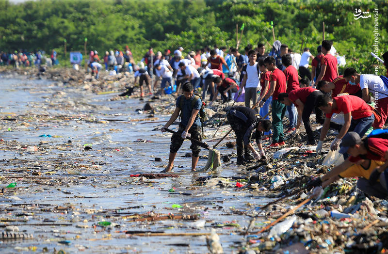 پاکسازی داوطلبانه ساحل مانیل فیلیپین در روز بین‌المللی پاکسازی سواحل