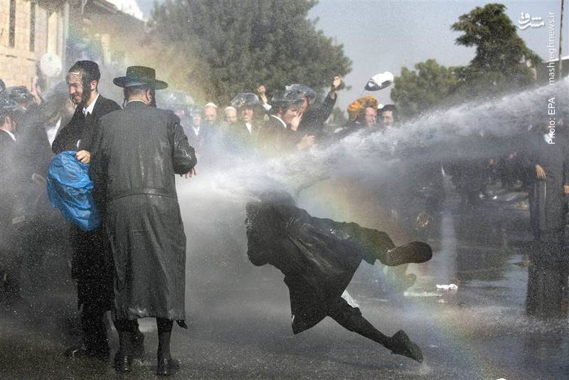 حمله پلیس رژیم صهیونیستی به یهودیان ارتدوکس که از حضور در دوره خدمت سربازی امتناع می‌کنند