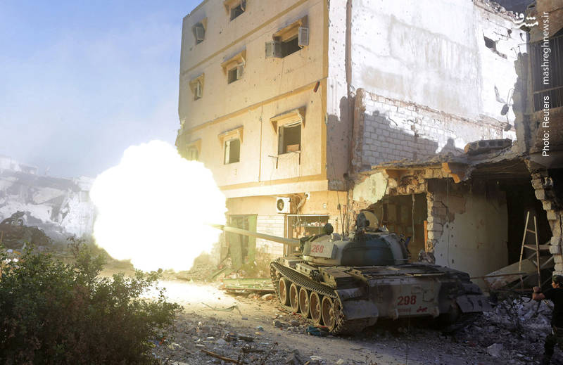 جنگ شهری ارتش لیبی با داعش‌ها در بنغازی همچنان ادامه دارد.