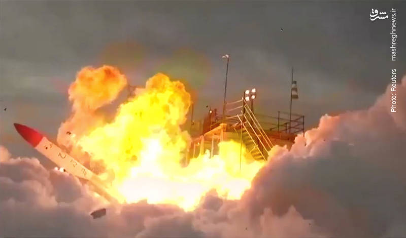 انفجار راکت مومو-2 لحظاتی پس از پرتاب از هوکایدو در ژاپن