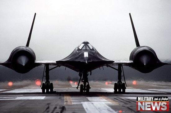 sr 71 black bird in museum (7) - بازنشسته شدن سریع ترین هواپیمای دنیا که از موشک نیز جلو می زد