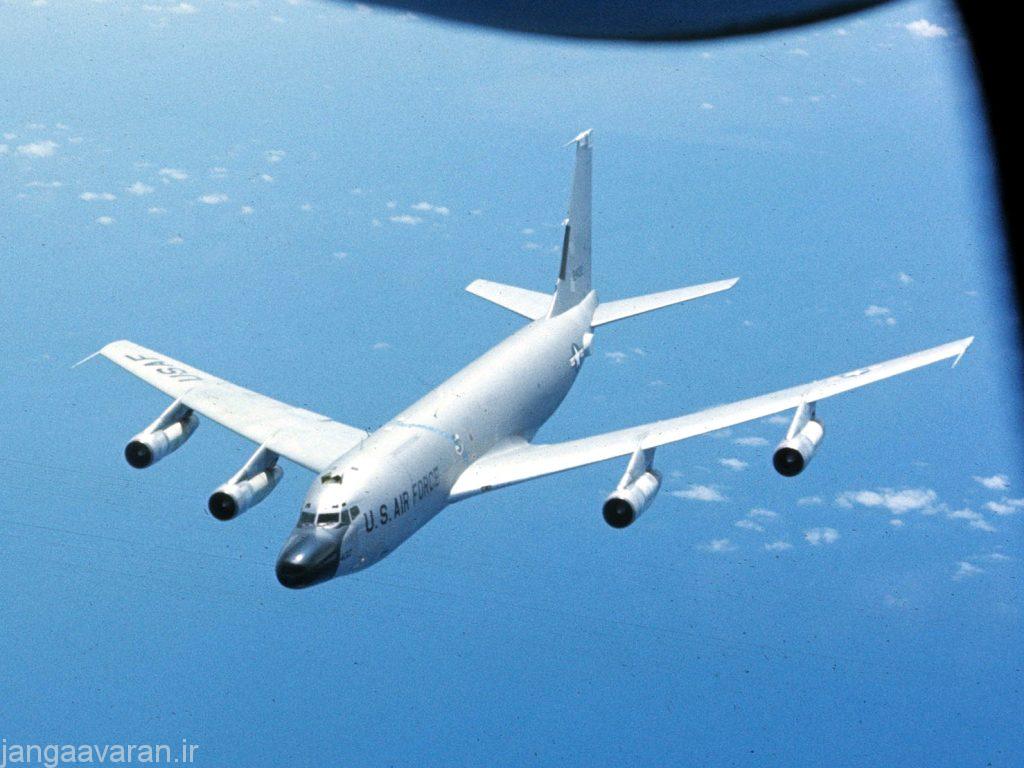 RC 135M of the 82nd RS in flight over South East Asia 1024x768 - هواپیمای جاسوس الکترونیکی RC-135