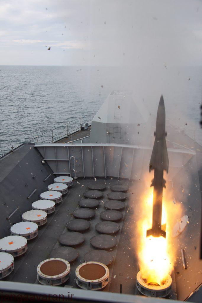Sea Wolf Missile Firing MOD 45155250 683x1024 - سامانه پدافند هوایی سی ولف