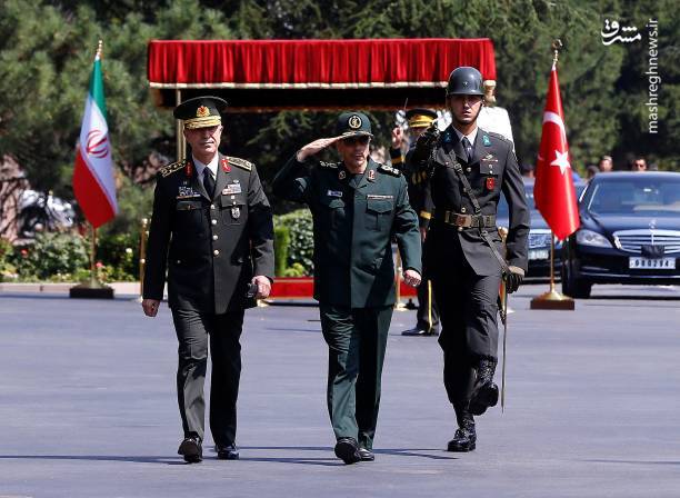 2020173 - استقبال رسمی رئیس ستاد ارتش ترکیه از سرلشکر باقری+عکس