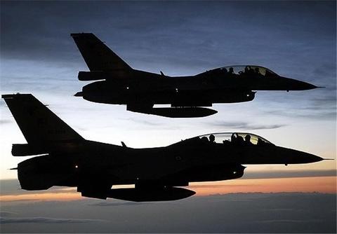 2064490 - ۵۰ بار حمله هوایی عربستان به یمن