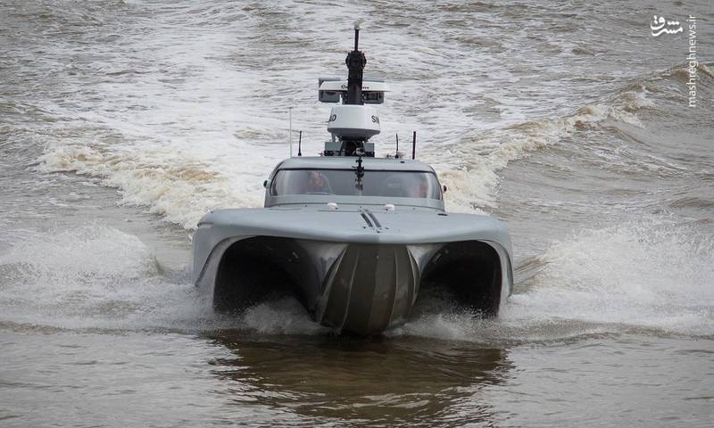2097141 - کپی رسمی انگلیس از تاکتیک‌های نیروی دریایی سپاه/ استفاده نظامی از قایق‌های تندرو به قلب اروپا رسید +عکس