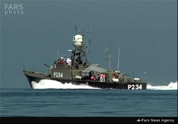 2128345 - شناور موشک انداز «سپر» در دریای خزر به ناوگان دریایی ارتش ملحق شد +عکس