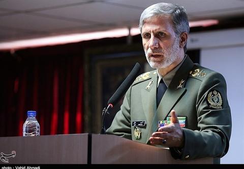 2143509 - اظهارات وزیر دفاع درباره ادعای ایرانی بودن موشک‌های یمن