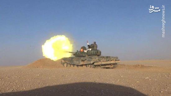2209959 - نبرد سنگین ارتش سوریه با داعش در جنوب دمشق