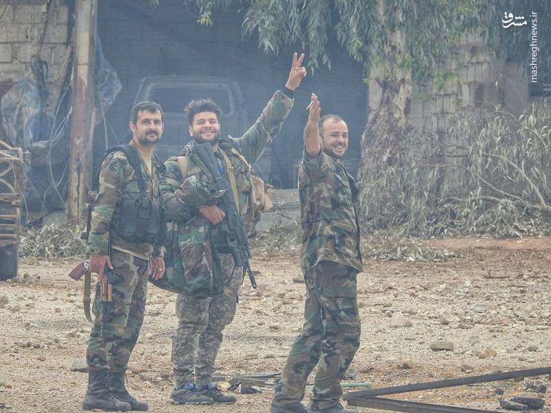 2238521 - نیروهای سوری به بزرگترین پایگاه داعش در جنوب دمشق رسیدند/ دولت سوریه در آستانه توافق برای آزادی ۵ هزار شهروند محاصره شده الفوعه و کفریا + نقشه میدانی و تصاویر