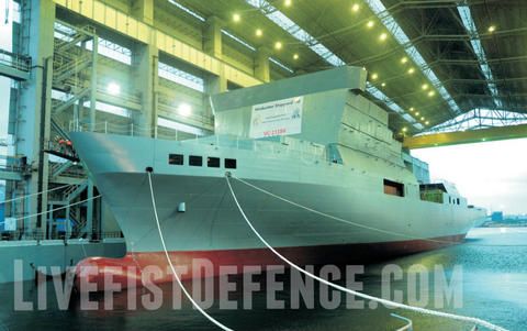 هند کشتی رهگیری موشک تولید می کند
