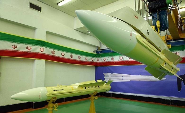 2300547 - «ققنوس ایرانی» پس از ۳ دهه به آسمان رفت/ منتظر موشک‌های ضد کشتی و ضد رادار اف-۱۴ باشید +عکس