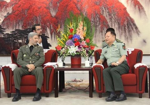 جزئیات سفر وزیر دفاع به چین از زبان یک نماینده